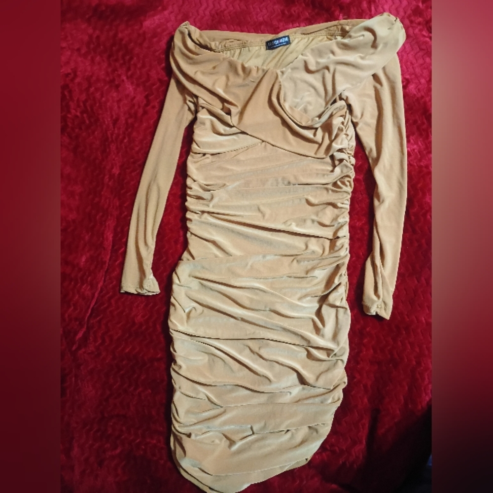 Fashion Nova Cream Off-the-Shoulder Bodycon Dress
